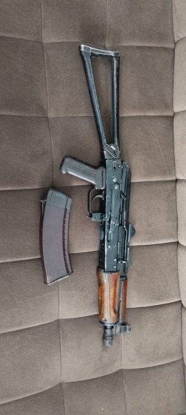 В Малгобекском районе полиция задержала лиц, производивших бесцельную стрельбу из оружия в неотведенных для этого местах